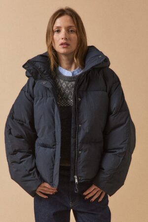 Women's short quilted puffer jacket